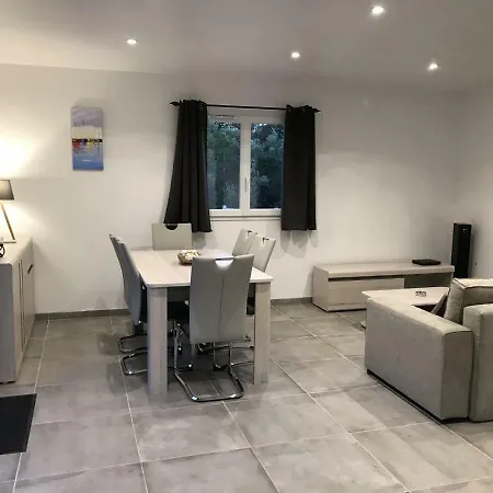 Mini-villas Celia A * ボニファシオ