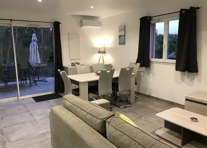 Holiday home Mini-villas Celia A *