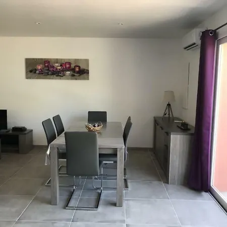 Semesterbostad Mini-villas Celia A