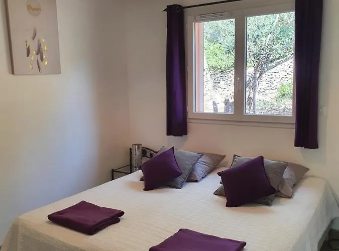 Mini-villas Celia A 펜션 보니파시오