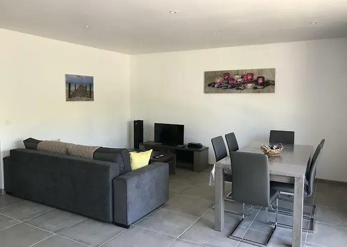 Mini-villas Celia A 펜션 보니파시오